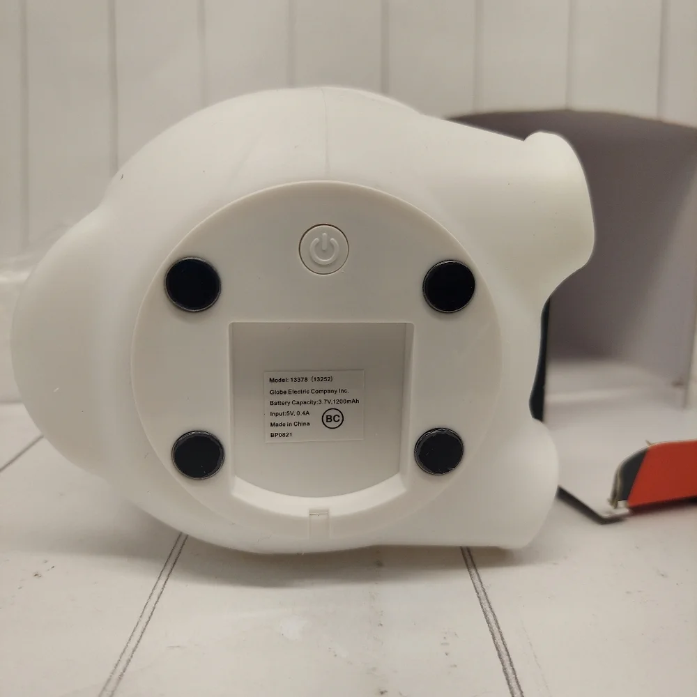 Globe LED Color Changing Lamp Peppy The Penguin